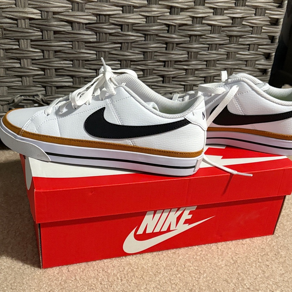 Nike Men's White and Black Sneakers with Tan Accents